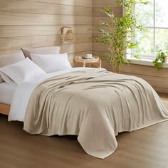 buzybe Silky Cooling Blanket | Lightweight Breathable Summer Blanket for Ultimate Comfort buzybe