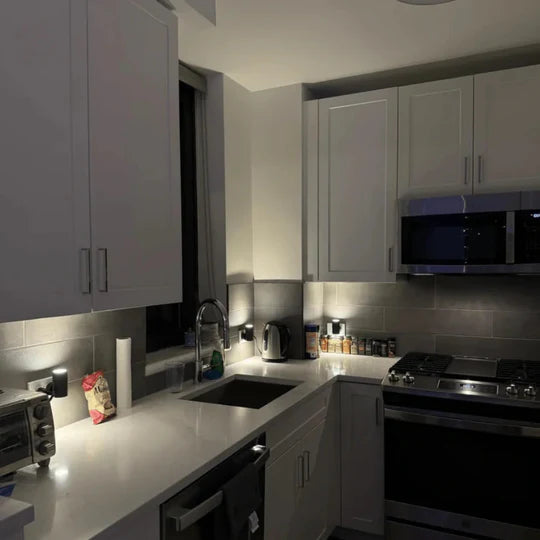 BuzyBe Luno™ Premium LED Night Light | Rechargeable Touch Lamp with Warm & Soft Glow BuzyBe